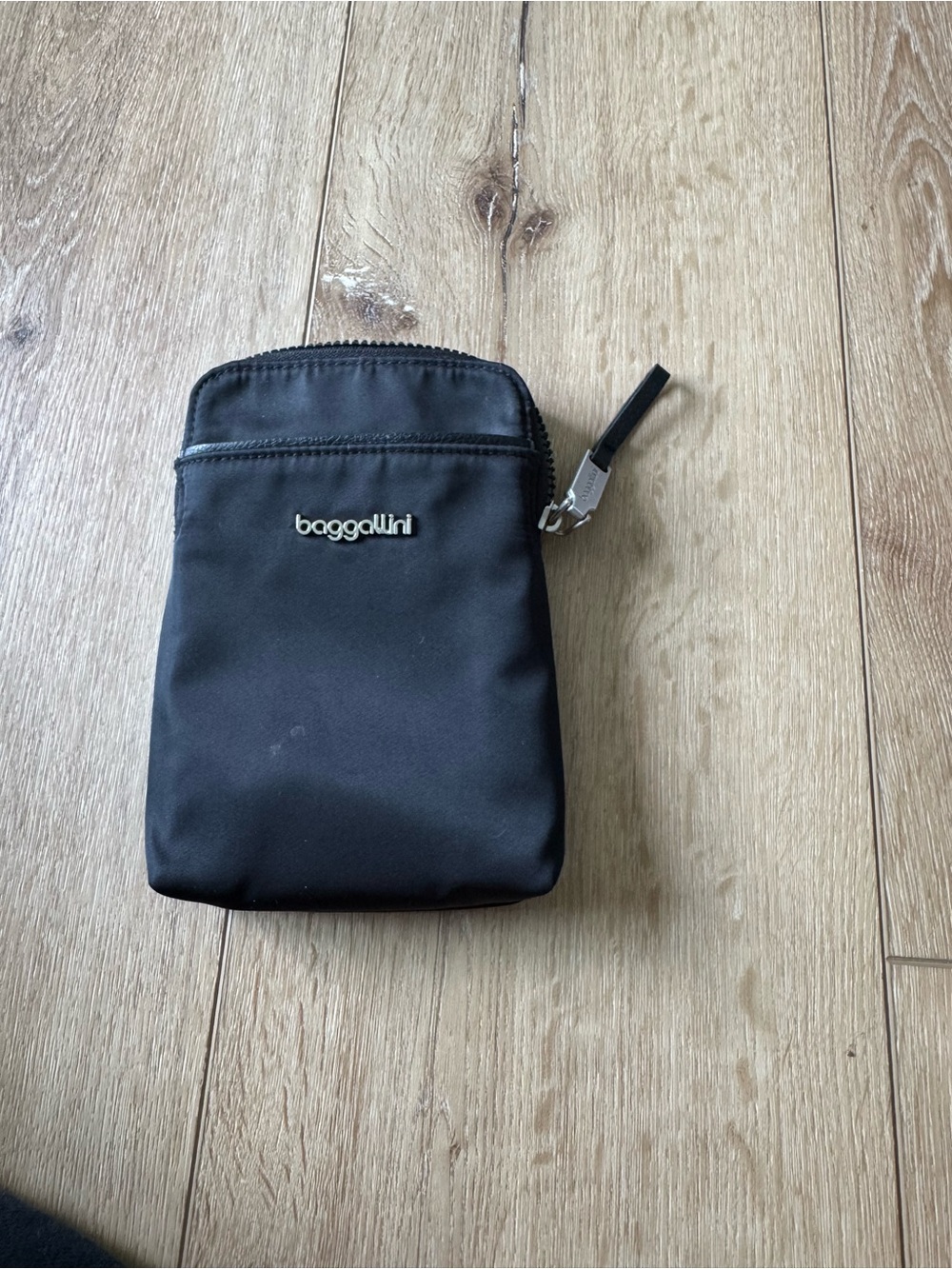 Baggallini RFID Bryant Pouch Black